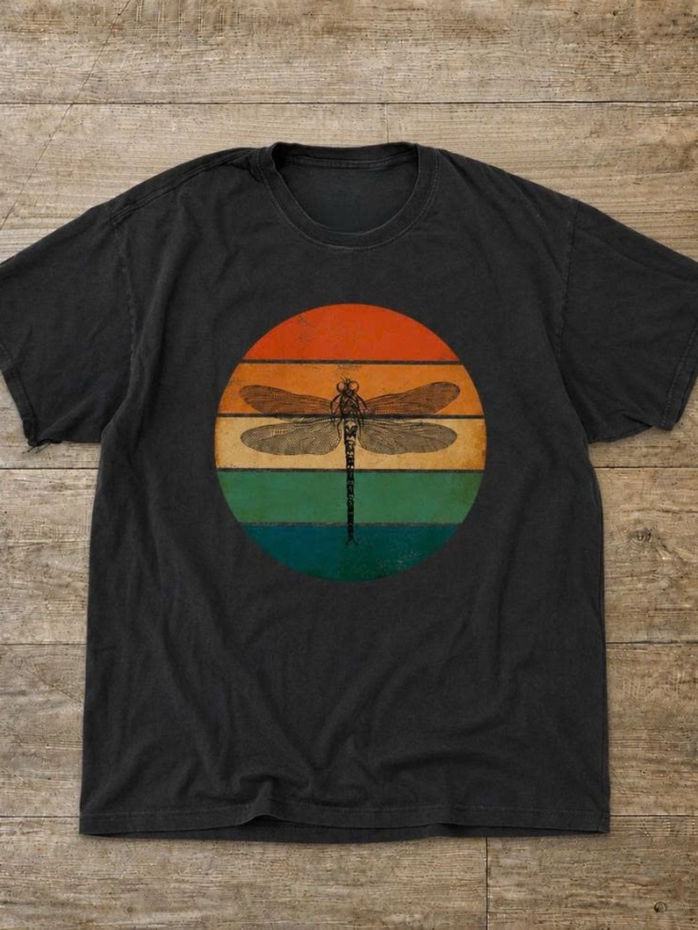 Vintage-Inspired Dragonfly Graphic Tee in Black